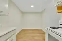 203 1355 FIR STREET - thumbnail 17
