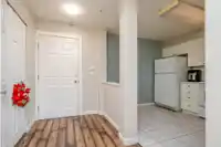 306 15241 18 AVENUE - thumbnail 4