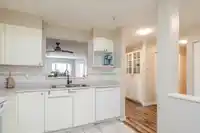 306 15241 18 AVENUE - thumbnail 7