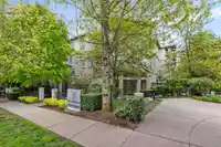 132 15918 26 AVENUE - thumbnail 2