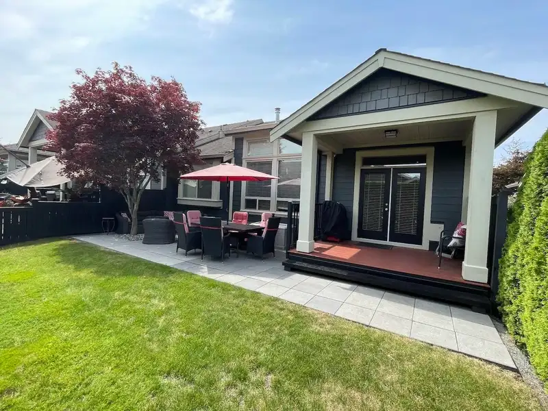 66 350 174 STREET - photo 4 of 28