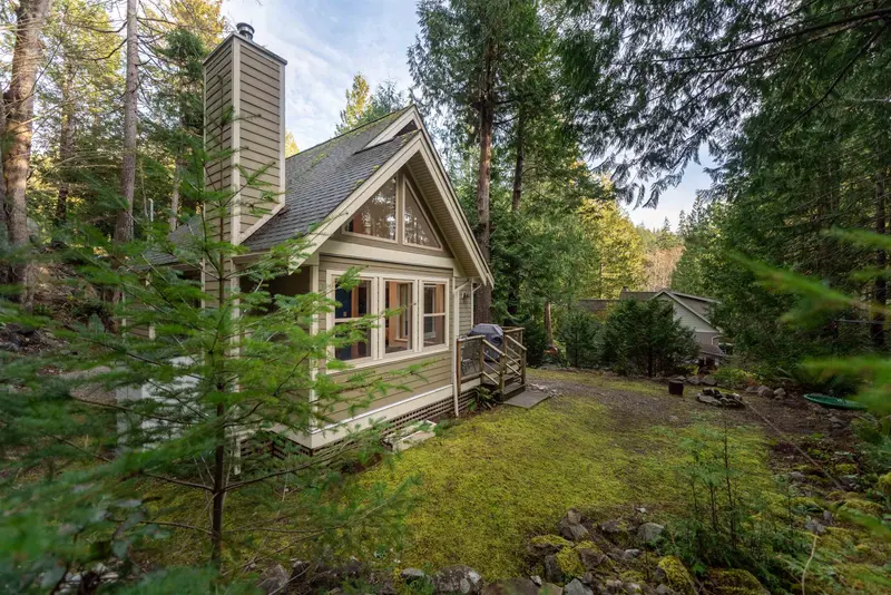 13489 LEE ROAD - photo 1 of 25