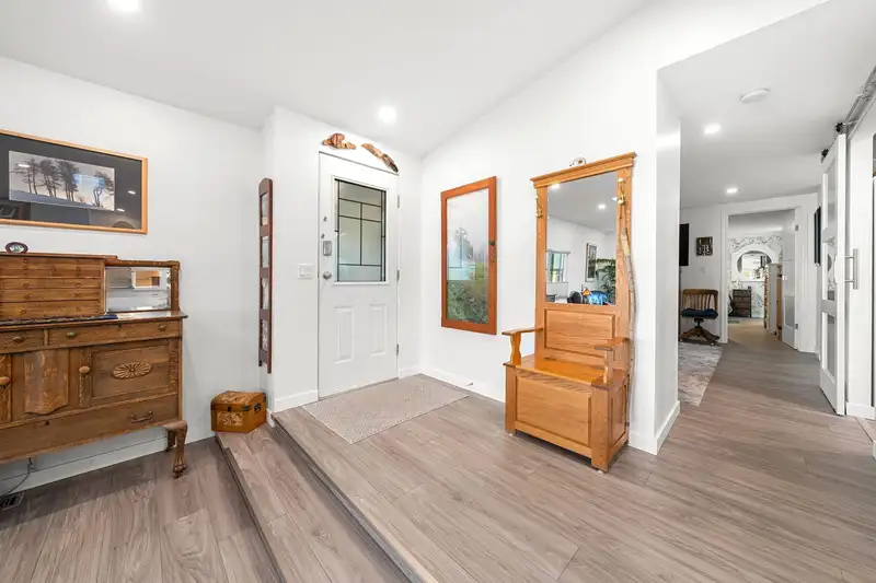 91 2303 CRANLEY DRIVE - photo 2 of 40