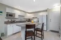 204 1153 VIDAL STREET - thumbnail 8