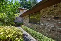 15 1725 SOUTHMERE CRESCENT - thumbnail 30