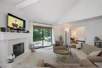 15 1725 SOUTHMERE CRESCENT - thumbnail 8