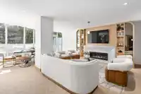 208 1342 JOHNSTON ROAD - thumbnail 28