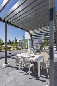 208 1342 JOHNSTON ROAD - thumbnail 31