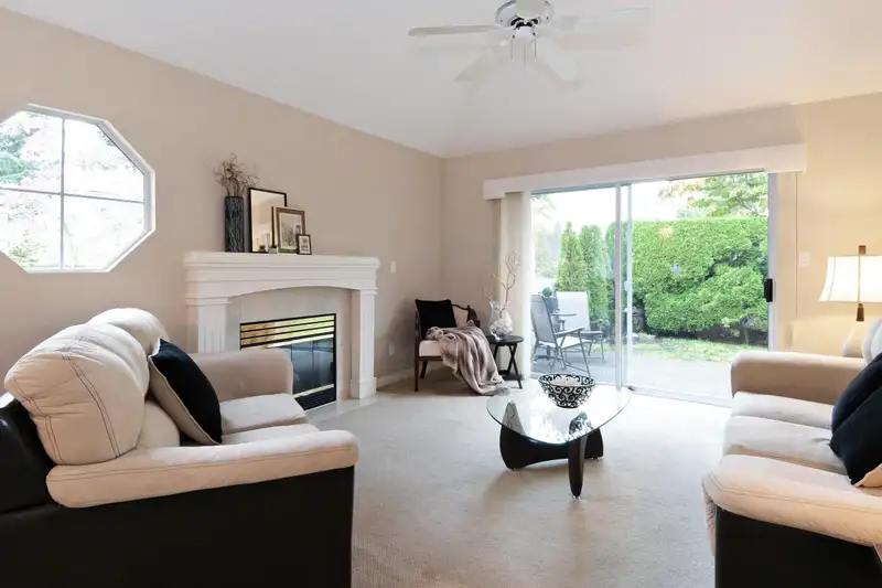 34 15273 24 AVENUE - photo 4 of 35