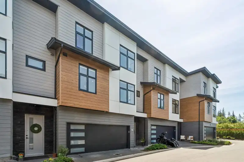 7 3075 160 STREET - photo 1 of 26