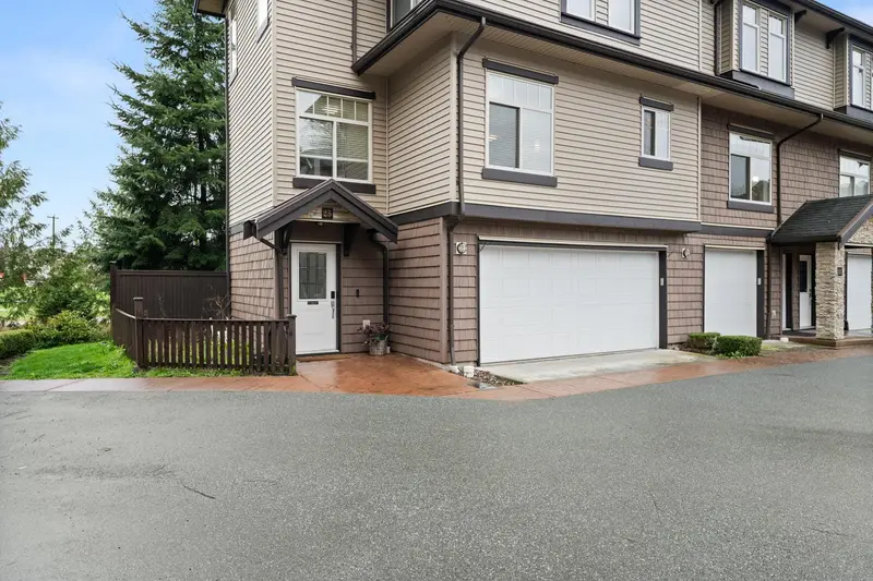 25 2950 LEFEUVRE ROAD - photo 3 of 25