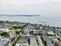 15154 BEACHVIEW AVENUE - thumbnail 35
