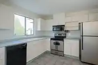 302 15440 VINE AVENUE - thumbnail 3
