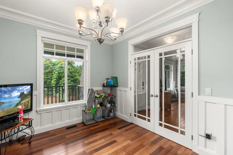 20752 GRADE CRESCENT - photo 4 of 25