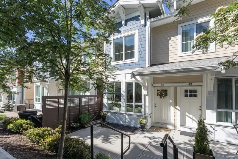 44 16561 17A AVENUE - photo 1 of 38