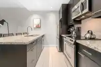 203 2970 KING GEORGE BOULEVARD - thumbnail 5