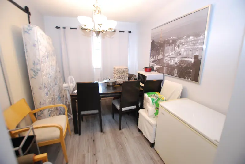 210 33850 FERN STREET - photo 4 of 17