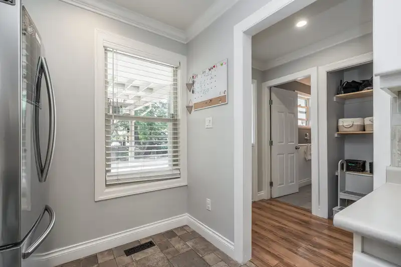 1873 LILAC DRIVE - photo 3 of 40