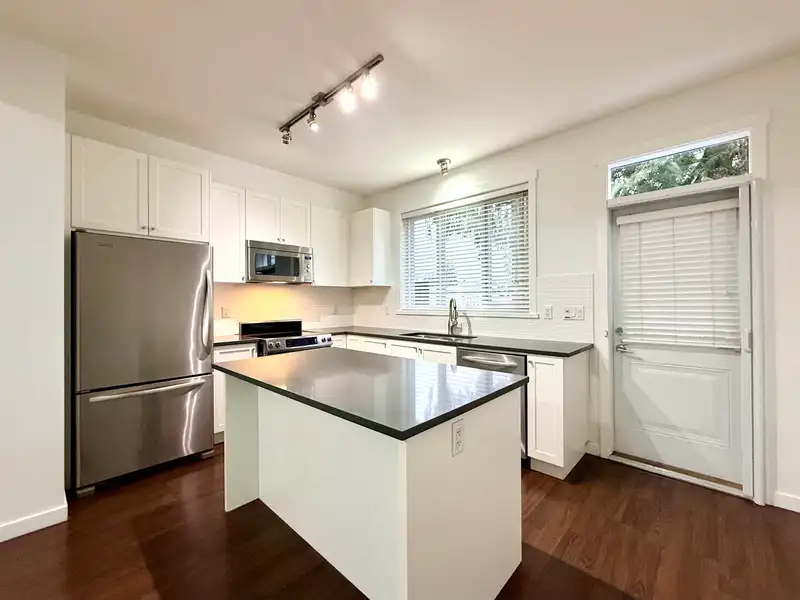 15 2487 156 STREET - photo 3 of 22