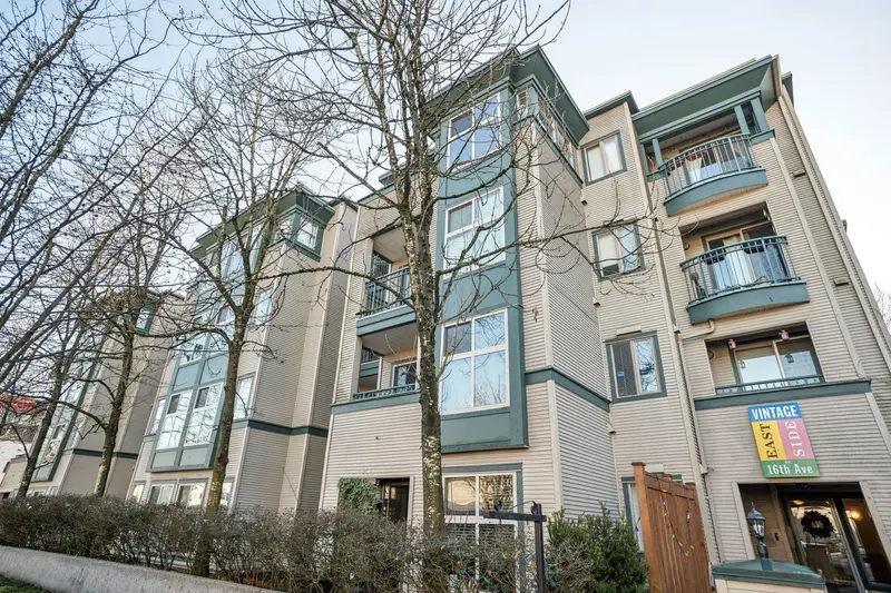 305 688 E 16TH AVENUE - photo 2 of 25