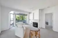 402 1765 MARTIN DRIVE - thumbnail 11