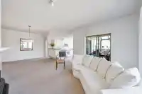 402 1765 MARTIN DRIVE - thumbnail 14