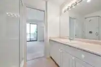 402 1765 MARTIN DRIVE - thumbnail 21