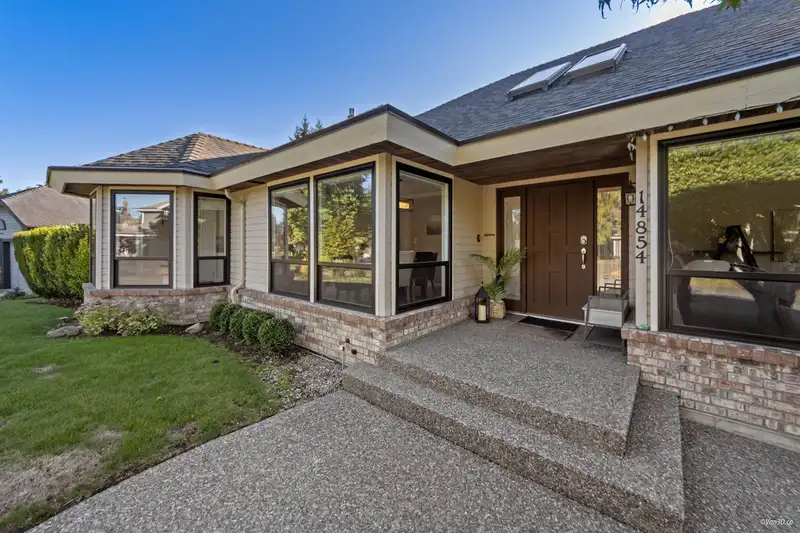 14854 21 AVENUE - photo 2 of 40