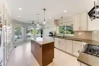 14854 21 AVENUE - thumbnail 15