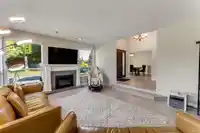 14854 21 AVENUE - thumbnail 3