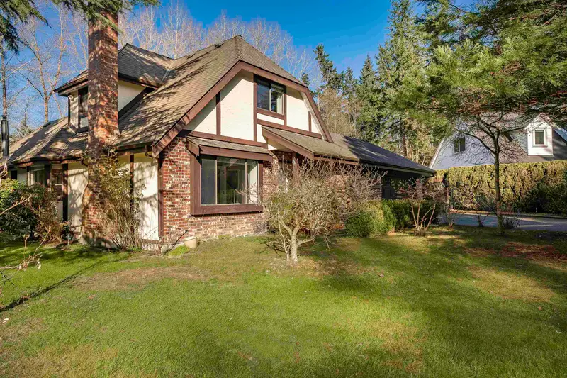 2570 142 STREET - photo 2 of 25