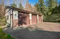 2570 142 STREET - thumbnail 31