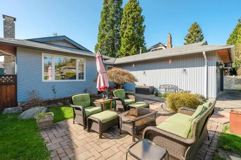 1753 146 STREET - photo 2 of 38