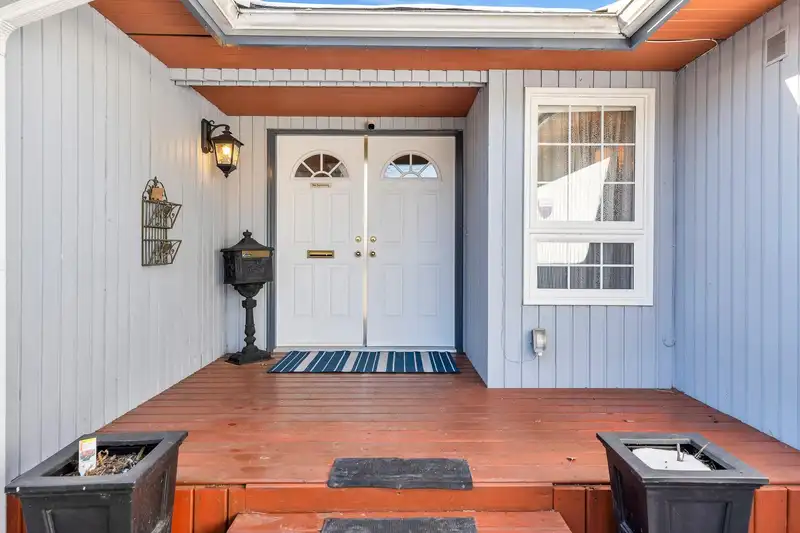1753 146 STREET - photo 4 of 38
