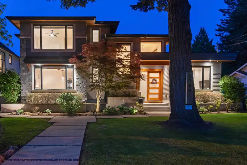 2700 127 STREET - photo 1 of 40