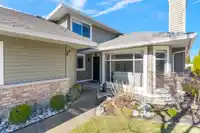 33 2672 151 STREET - thumbnail 4