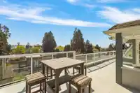 952 LEE STREET - thumbnail 2