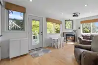 952 LEE STREET - thumbnail 22