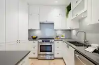 208 14855 THRIFT AVENUE - thumbnail 9