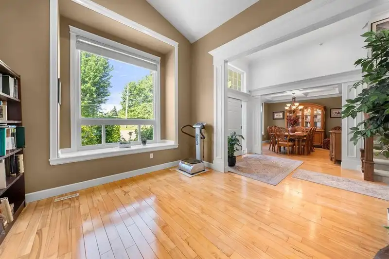 1328 STEVENS STREET - photo 4 of 25