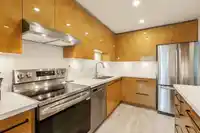 203 1460 MARTIN STREET - thumbnail 10