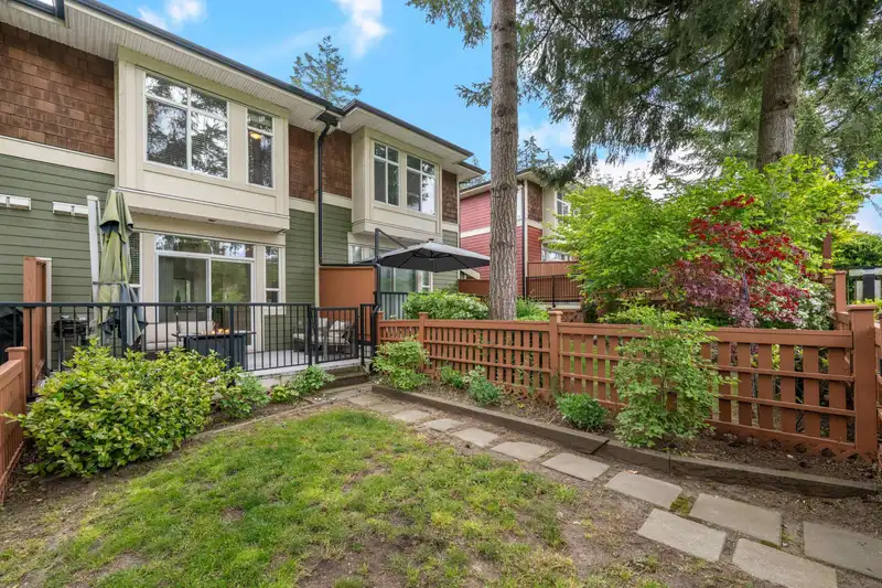 53 2929 156 STREET - photo 1 of 40