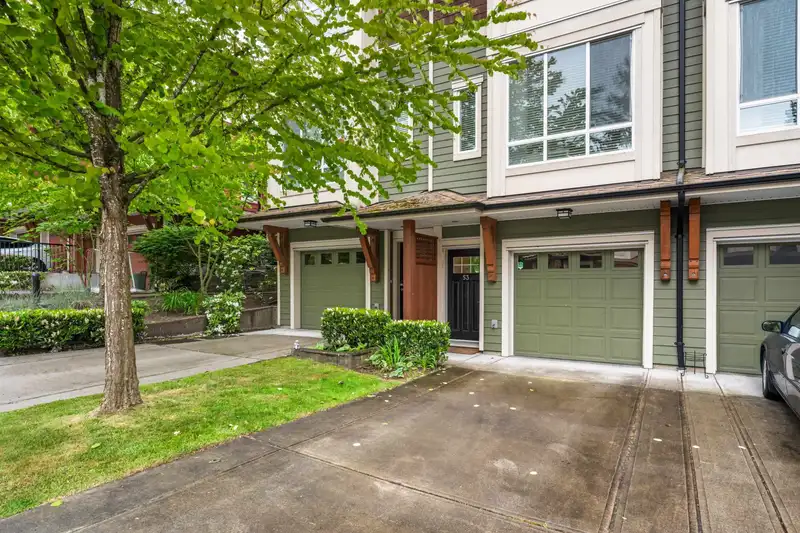 53 2929 156 STREET - photo 3 of 40