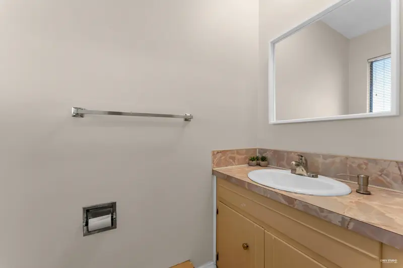 6717 141 STREET - photo 4 of 25