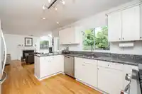 954 160B STREET - thumbnail 13