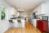 954 160B STREET - thumbnail 17