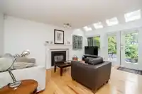 954 160B STREET - thumbnail 18