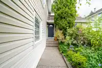 954 160B STREET - thumbnail 4