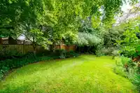 954 160B STREET - thumbnail 37