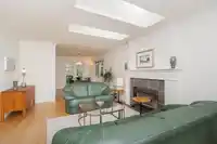954 160B STREET - thumbnail 7